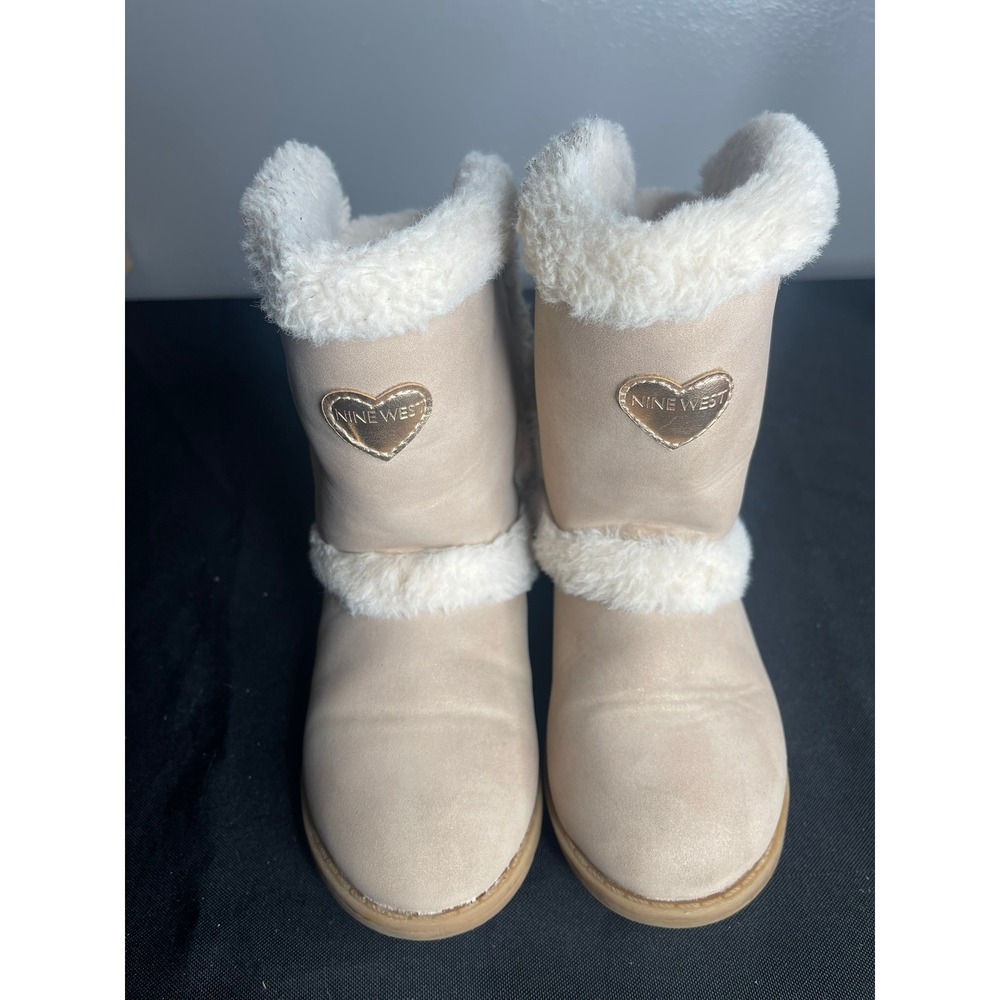 Nine West Lavinia Girls Tan Faux Fur Winter Boots Pom Poms Heart Size 10M
